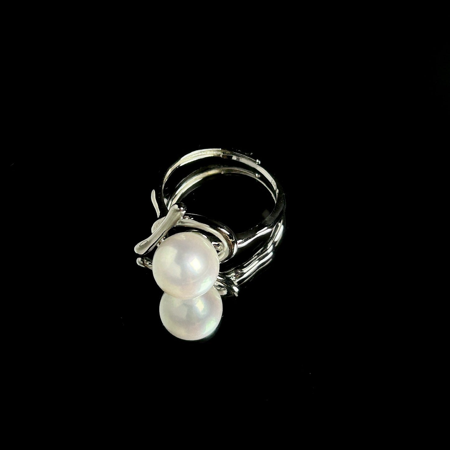 White Freshwater Pearl Ring - Null