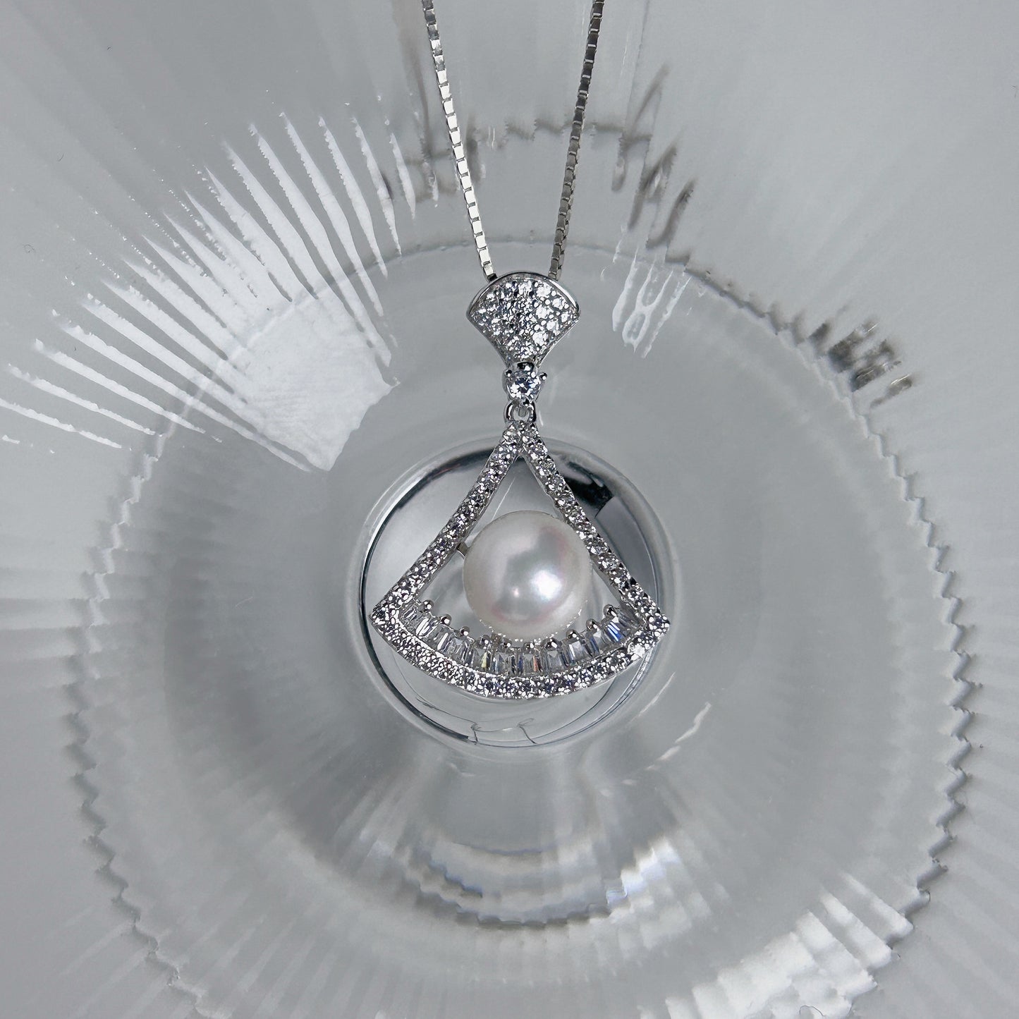 7.5-8.0mm Akoya Pearl Fanora Pendant