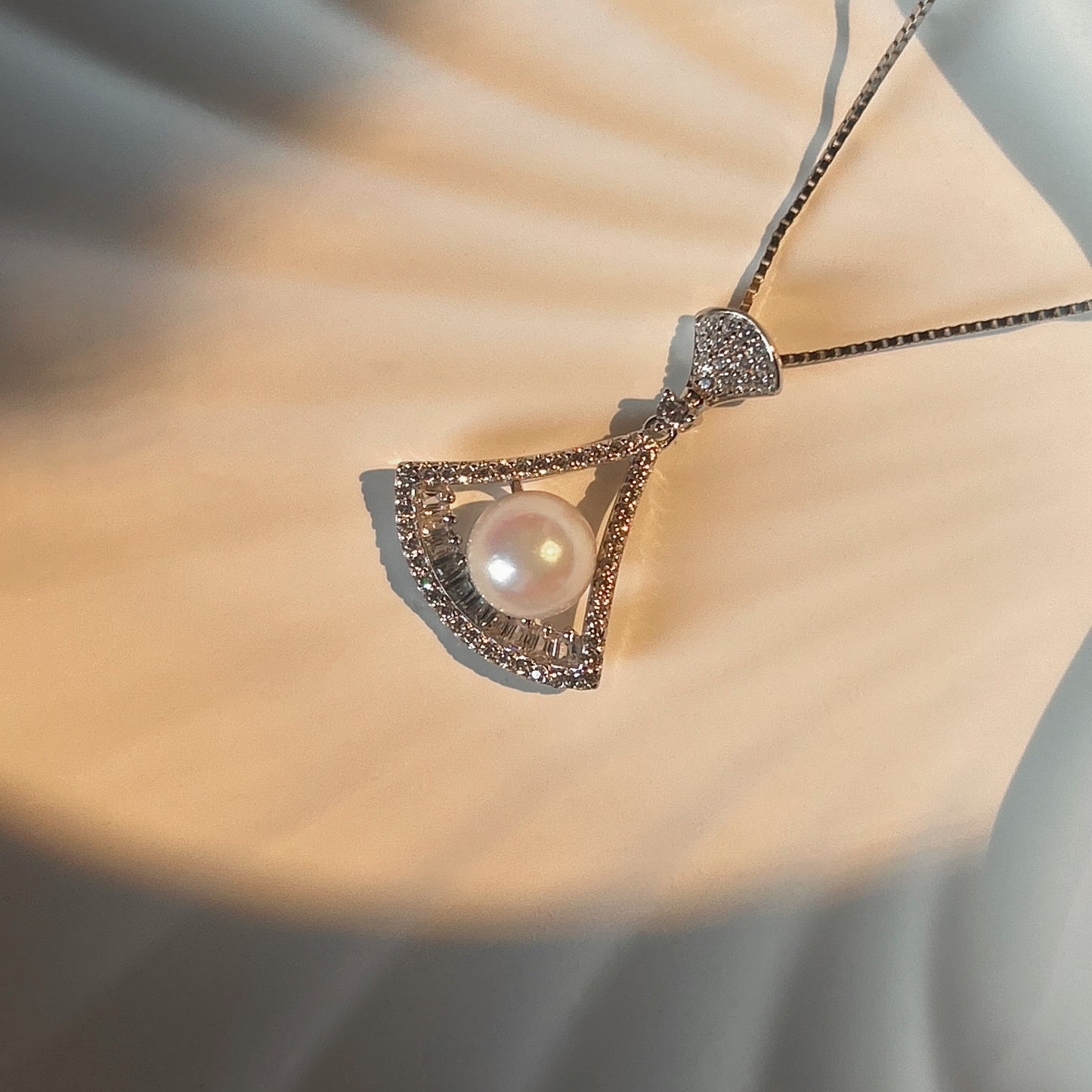 7.5-8.0mm Akoya Pearl Fanora Pendant