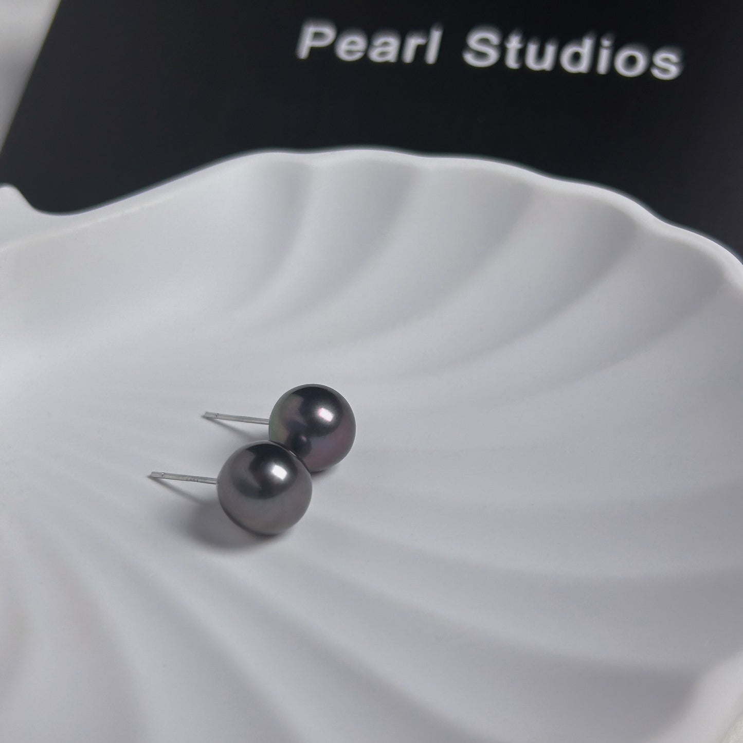 9.0-9.5mm Tahitian Pearl Stud Earrings