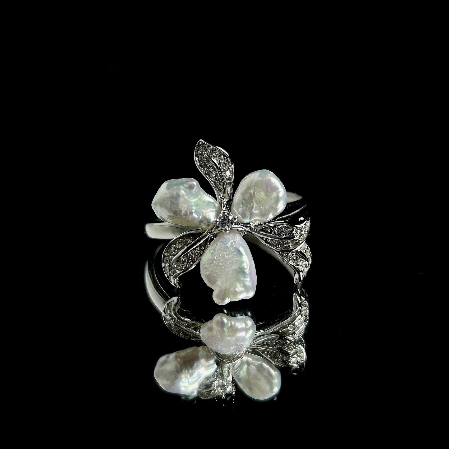 Baroque Freshwater Pearl Flower Ring