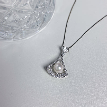 7.5-8.0mm Akoya Pearl Fanora Pendant